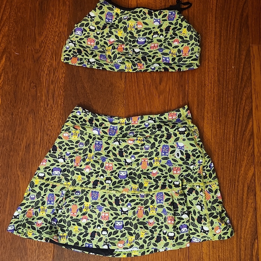Leaf Patterned Skirt Set in Green and Black